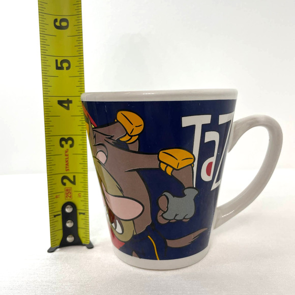 Warner Bros Looney Toons Tasmanian devil 2004 coffee mug - Picture 8 of 10